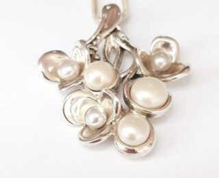 Hagit Gorali Flower Pearl Pendant
